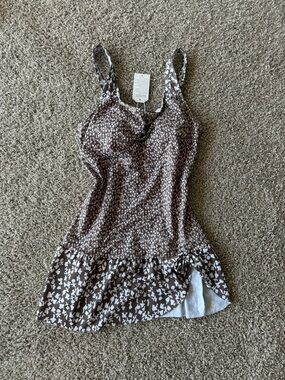 Women’s Brown Floral Ruffle Hem Tankini Top